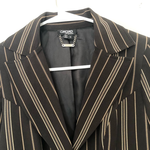 Blazer - Picture 2 of 3